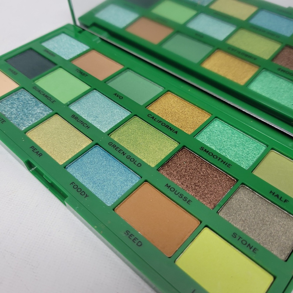 NEW No Box I Heart Revolution Tasty Avocado Eyeshadow Palette 18 Shades + Mirror